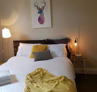 Cute Cottage On Byng - Walk To Town AND Pet Friendly - Redcliffe Tourism