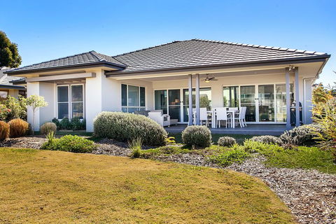 Cypress Point Lodge - Redcliffe Tourism 0