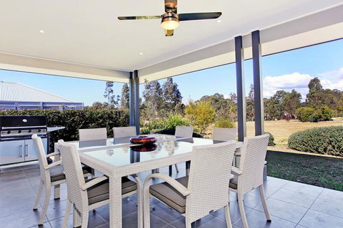 Cypress Point Lodge - Redcliffe Tourism 1