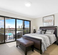 Cypress Townhouse 17 - Suite - Redcliffe Tourism