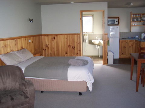 D'Altons Resort - Redcliffe Tourism 2