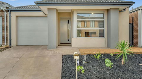 Daisy Villa - Close To Mel Airport & Hume Highway -Comfort - Redcliffe Tourism 0