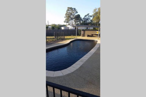 Dee B N B - Redcliffe Tourism 1