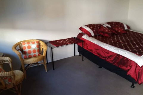 Dee B N B - Redcliffe Tourism 2