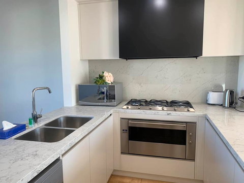 Delicate And Peaceful Bundoora Townhouse 10 - Redcliffe Tourism 0