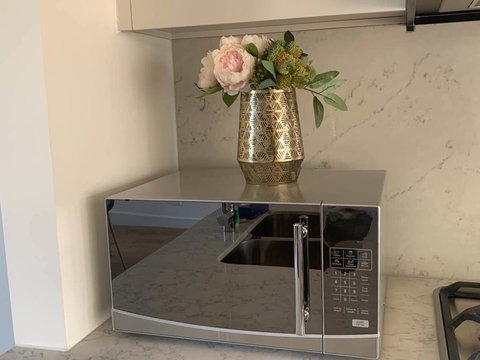 Delicate And Peaceful Bundoora Townhouse 12-R3 - Redcliffe Tourism 2