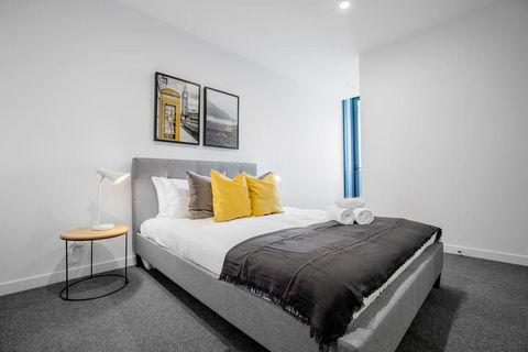 Designer 2 Bdrms APT@Parkville Free Carpark+wifi - Redcliffe Tourism 3