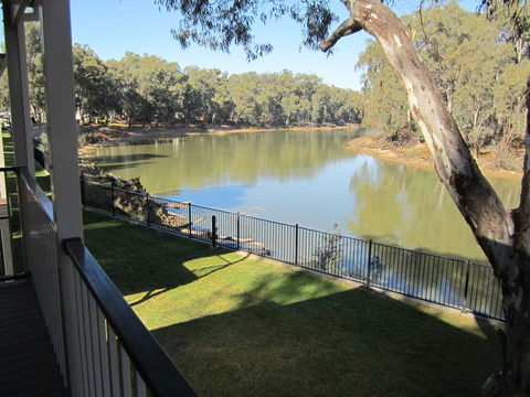 Discovery Parks - Maidens Inn, Moama - Redcliffe Tourism 0