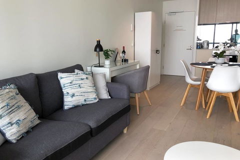 Docklands Boutique Apartments - Redcliffe Tourism 2