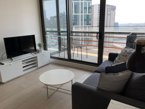 Docklands Boutique Apartments - Redcliffe Tourism 3