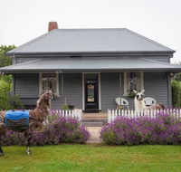 Domino House - Redcliffe Tourism