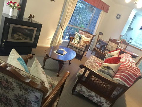 Donkey Tales Farm Cottages - Redcliffe Tourism 2