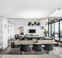 DreamHost at Dock 5 Sub-Penthouse - Redcliffe Tourism