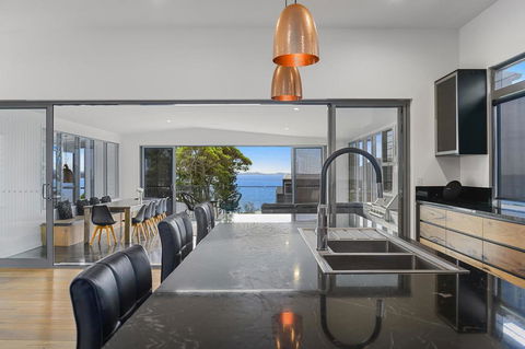 Due North Beach House - Redcliffe Tourism 0