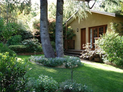 Dukis House - Redcliffe Tourism 0