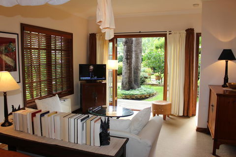 Dukis House - Redcliffe Tourism 2