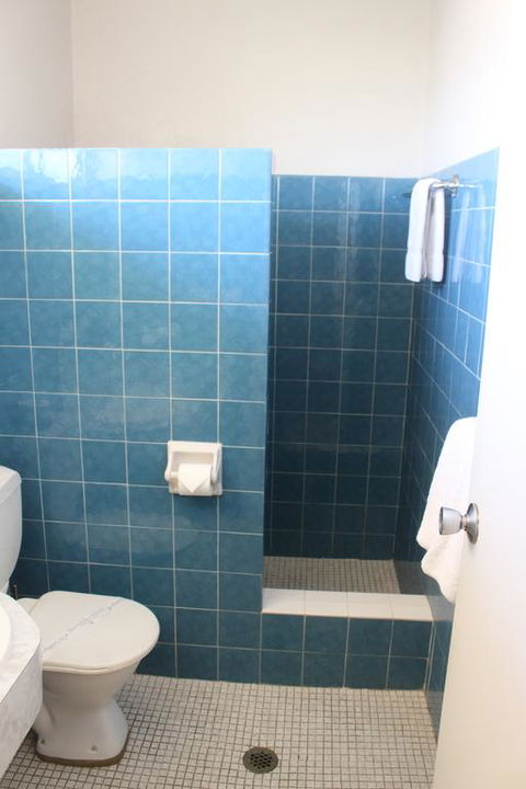 Econo Lodge Griffith Motor Inn - Redcliffe Tourism 1