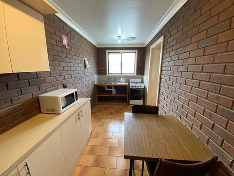 Econo Lodge Lilydale - Redcliffe Tourism 1