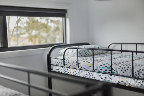 Elevation - Waterviews In Newlands Arm - Redcliffe Tourism 3