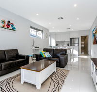 Ella House Adelaide - Redcliffe Tourism