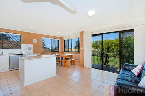 Elsewhere 3 - Redcliffe Tourism 0