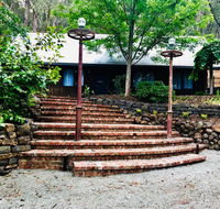 Emerald Star Cottages - Redcliffe Tourism