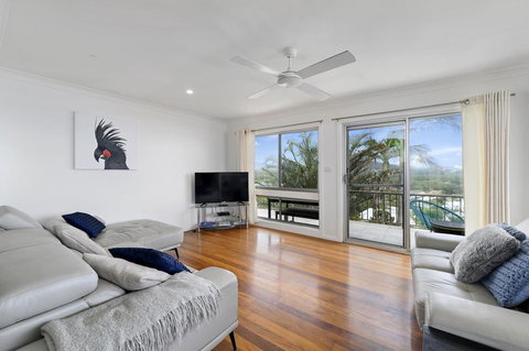 Emerald Views - Redcliffe Tourism 1