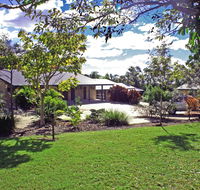Emeraldene Inn  Eco-Lodge - Redcliffe Tourism