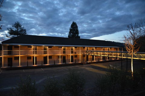 Entally Lodge - Redcliffe Tourism 2