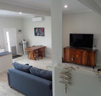 Erwins Lagoon Retreat - Redcliffe Tourism