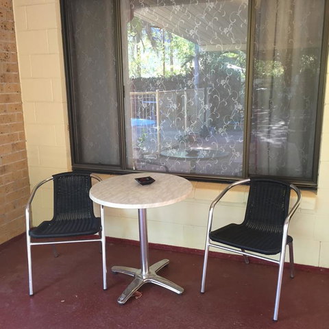 Esk Motel - Redcliffe Tourism 3