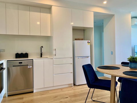 Exclusive Parkland Living Adelaide Central - Redcliffe Tourism 2