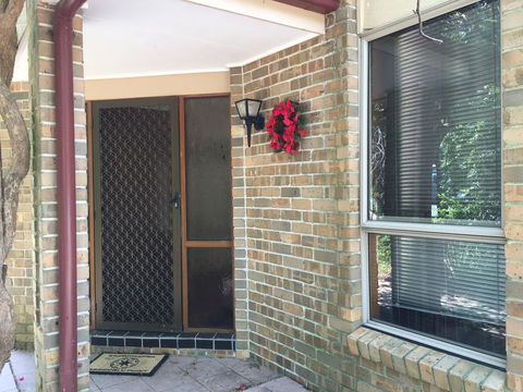 Farm Guests House - Redcliffe Tourism 3