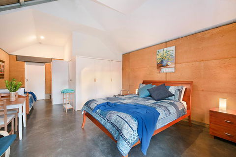 Ferndale B&B - Redcliffe Tourism 3