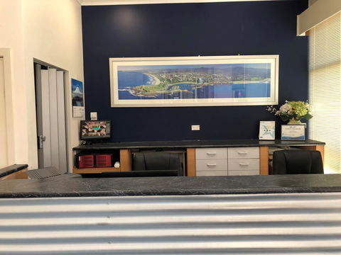 Flinders Motel - Redcliffe Tourism 1