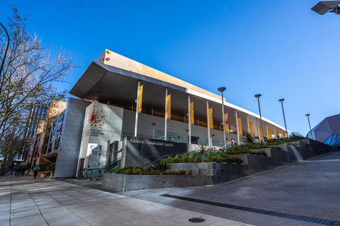 Floral On Frew - Heart Of The CBD - Wifi - Netflix - Redcliffe Tourism 1