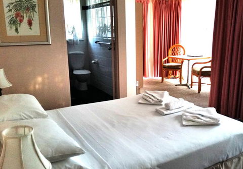 Forstay Motel - Redcliffe Tourism 2