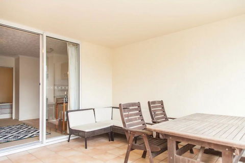Fortitude Valley 1 Bedroom Apartment - Redcliffe Tourism 3