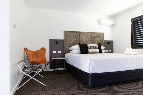 Fountain View Motel - Redcliffe Tourism 1
