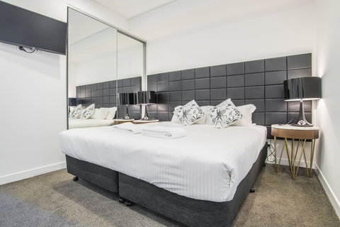 Free Wifi 1bed1bath Apartment At Chatswood - Redcliffe Tourism 0
