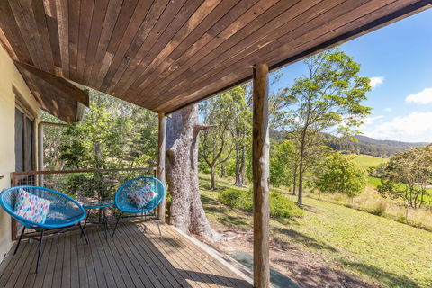 Orara Glen Pty Ltd- Friday Creek Retreat - Redcliffe Tourism 1
