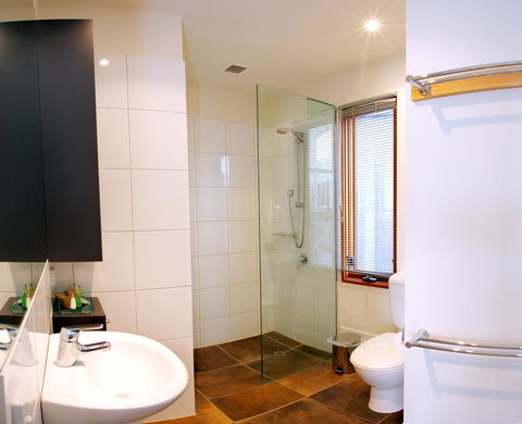 Frueauf Village - Redcliffe Tourism 0