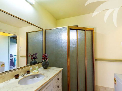 Fyshwicks Cottage - Redcliffe Tourism 2
