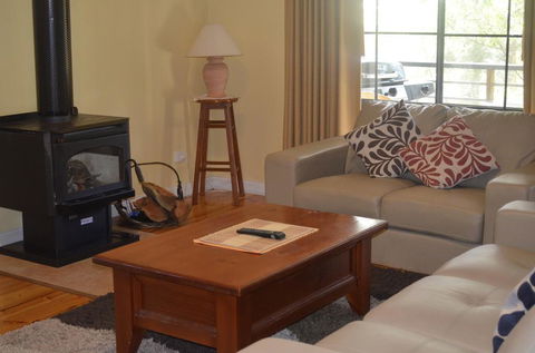 Gang Gang Villas - Redcliffe Tourism 1