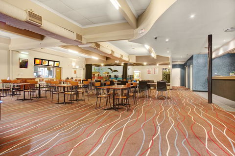 Gateshead Tavern & Motel - Redcliffe Tourism 1
