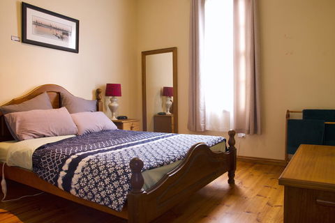 Gellibrand River Gallery Accommodation - Redcliffe Tourism 1