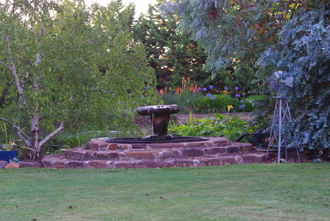 Getawaytoaljon - Redcliffe Tourism 1