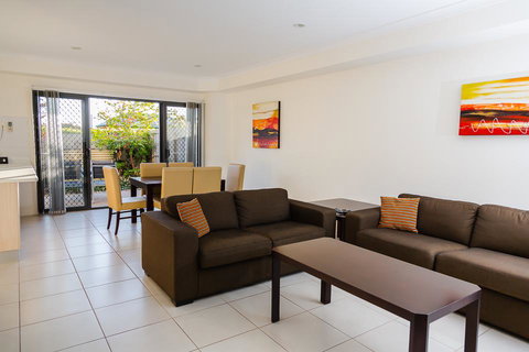 Gladstone Heights Executive Apartments - Redcliffe Tourism 1