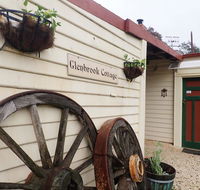 Glenbrook House  Cottage - Redcliffe Tourism