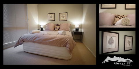 Glengarriff Townhouse 3 - Redcliffe Tourism 2